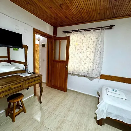 منزل للإقامة Elly's ميسوديه