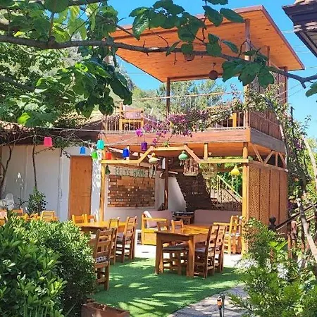 Elly's Mesudiye (Datca)