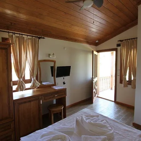 Elly's ميسوديه