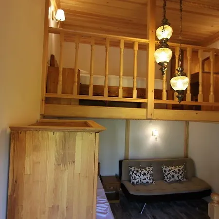 منزل للإقامة Elly's ميسوديه