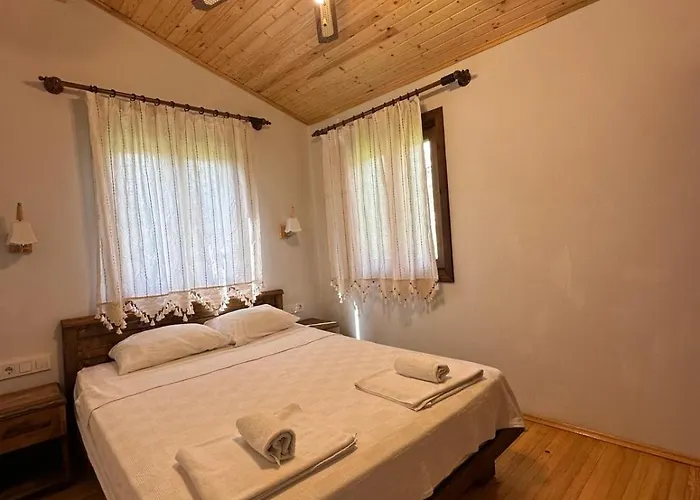 Elly's Mesudiye (Datca)