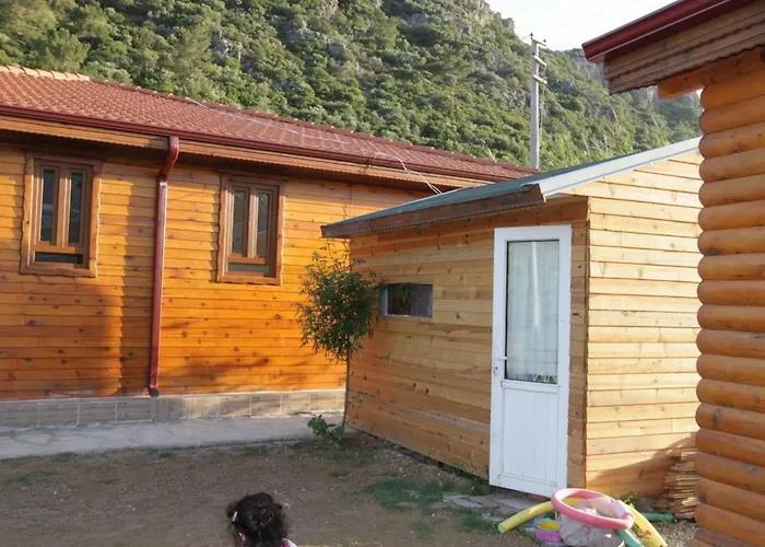 Elly's * Месудие